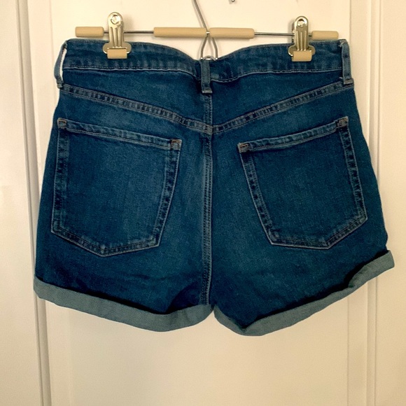 Old Navy O.G. High Rise Short - Picture 2 of 4